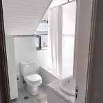 Old Town With Ocean Views ססימברה